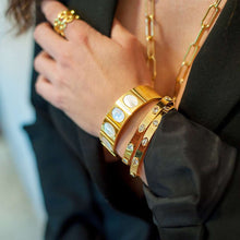 Load image into Gallery viewer, SUZANA BRACELET