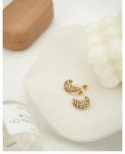 Load image into Gallery viewer, ROYAL RADIANCE EARRINGS