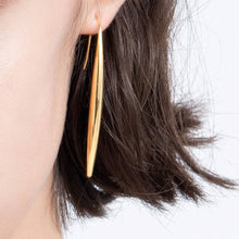 Load image into Gallery viewer, ANDREA EARRING