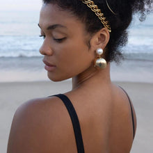 Load image into Gallery viewer, GOLDEN GLOW EARRINGS