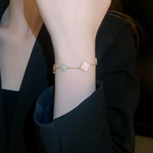 Load image into Gallery viewer, ARABELLA CLOVER BRACELET