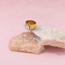 Load image into Gallery viewer, SWEETHEART RING