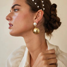 Load image into Gallery viewer, GOLDEN GLOW EARRINGS
