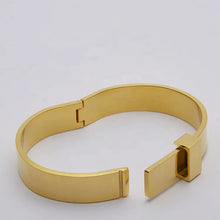 Load image into Gallery viewer, BUCKLE BRACELET - Katie Rae Collection