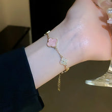 Load image into Gallery viewer, ARABELLA CLOVER BRACELET