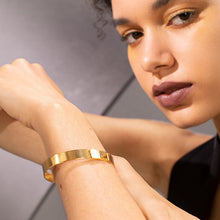 Load image into Gallery viewer, SINGLE STUD BANGLE - Katie Rae Collection