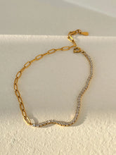 Load image into Gallery viewer, ACTRESS NECKLACE