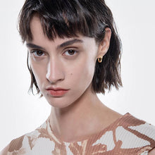 Load image into Gallery viewer, LUCY HUGGIES