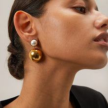 Load image into Gallery viewer, GOLDEN GLOW EARRINGS