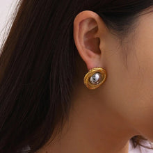 Load image into Gallery viewer, DUCHESS EARRINGS
