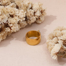 Load image into Gallery viewer, SWEETHEART RING
