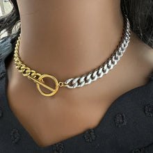 Load image into Gallery viewer, METAL CLASH NECKLACE

