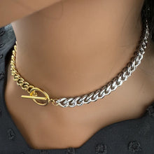 Load image into Gallery viewer, METAL CLASH NECKLACE
