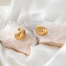 Load image into Gallery viewer, HAZEL EARRINGS
