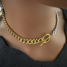 Load image into Gallery viewer, METAL CLASH NECKLACE
