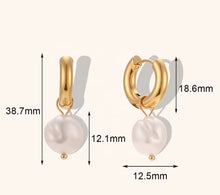 Load image into Gallery viewer, PEARL DROP EARRINGS
