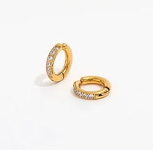 Load image into Gallery viewer, 13 MM GLOW CUFF
