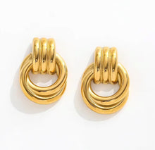 Load image into Gallery viewer, GISELE EARRINGS
