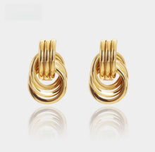 Load image into Gallery viewer, GISELE  EARRINGS
