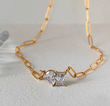 Load image into Gallery viewer, GLITZ AND GLAMOUR NECKLACE
