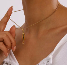 Load image into Gallery viewer, RIBA NECKLACE
