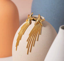 Load image into Gallery viewer, STAR STRUCK EARRINGS
