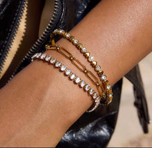 Load image into Gallery viewer, BETWEEN US BRACELET
