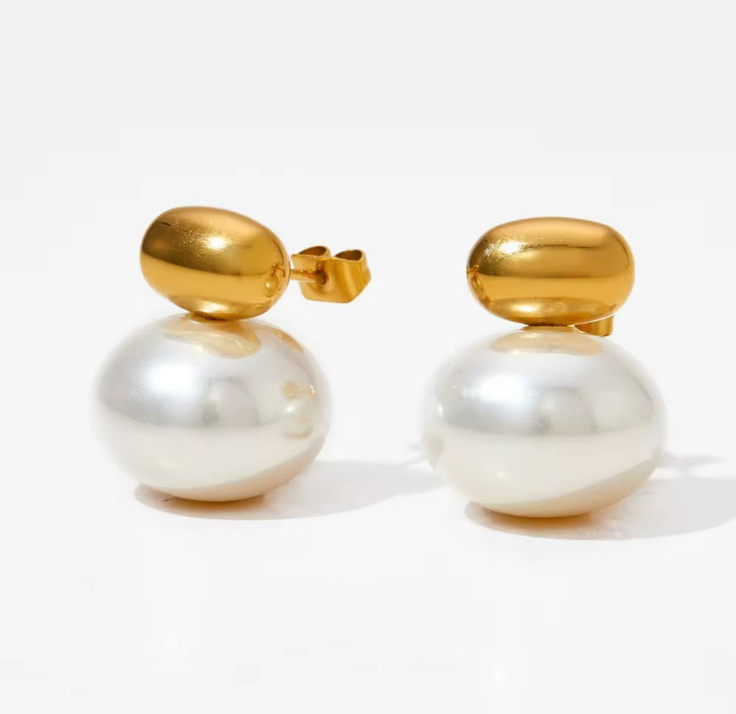 PEARL STUD