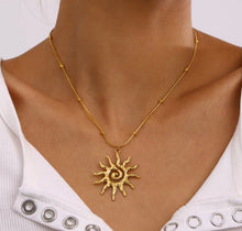 Load image into Gallery viewer, SUNNY NECKLACE
