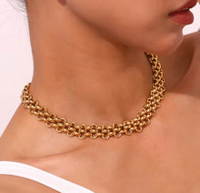 Load image into Gallery viewer, CHARLOTTE NECKLACE
