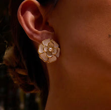 Load image into Gallery viewer, BIJOU EARRINGS
