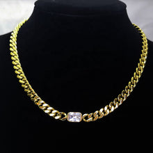 Load image into Gallery viewer, SKYLAR NECKLACE
